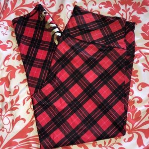 ❤️NWOT Victoria Secret Knockout Plaid Cropped❤️